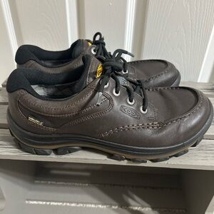 Keen Anchor Park Low Waterproof Hiking Shoes Size 9 EUC
